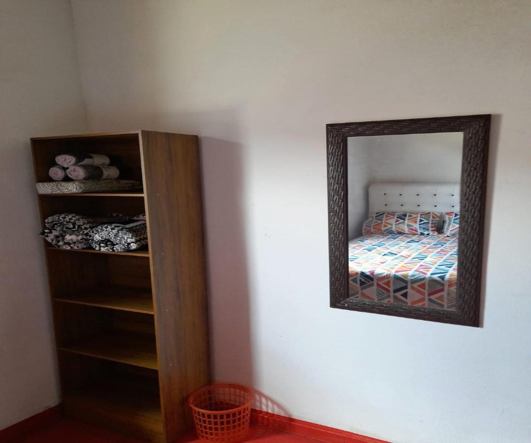 Hostel 3.5 Ubatuba Bagian luar foto