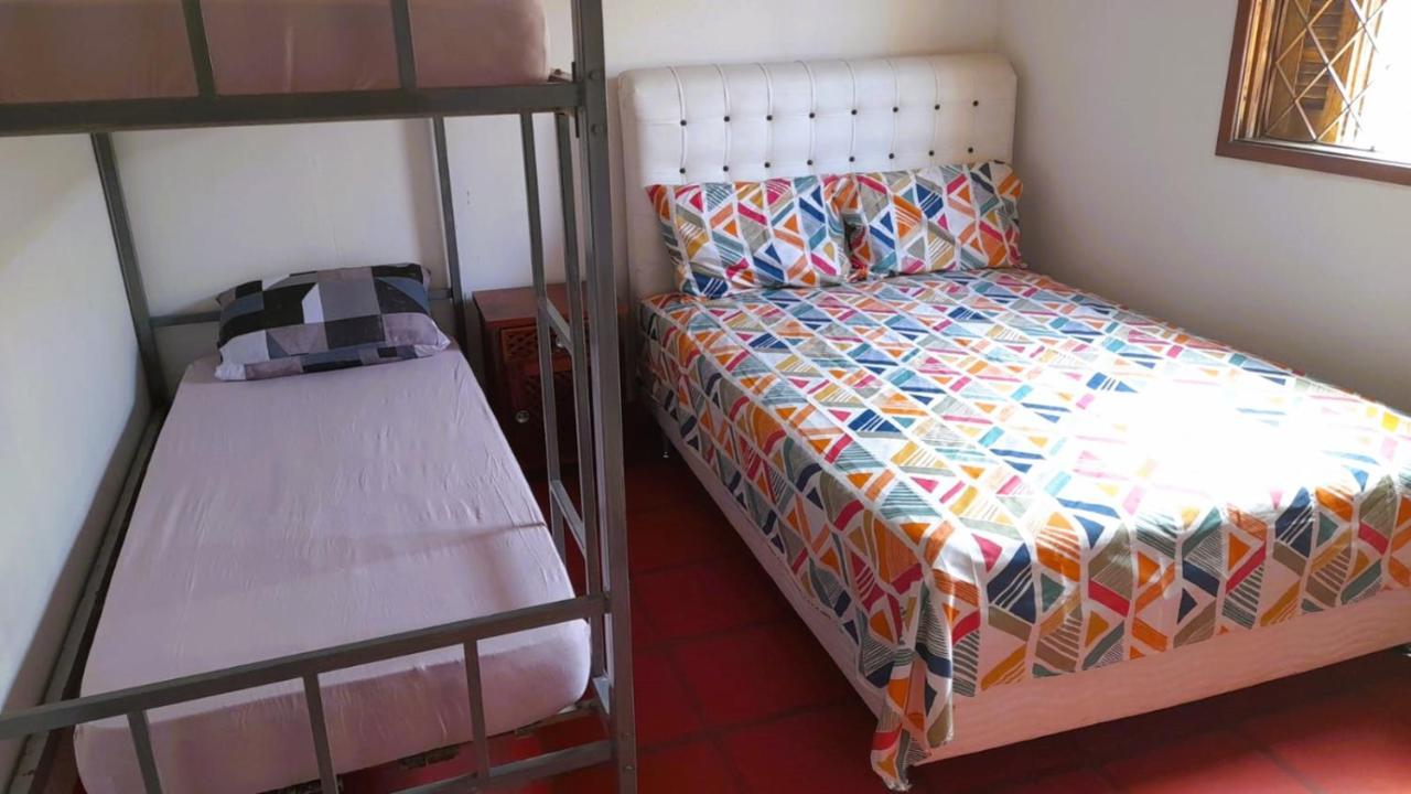 Hostel 3.5 Ubatuba Bagian luar foto