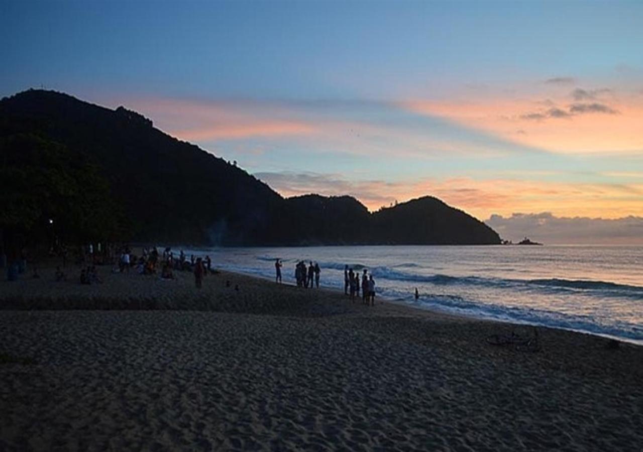 Hostel 3.5 Ubatuba Bagian luar foto